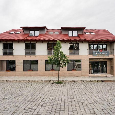Hotel Menhard Ngoại thất bức ảnh