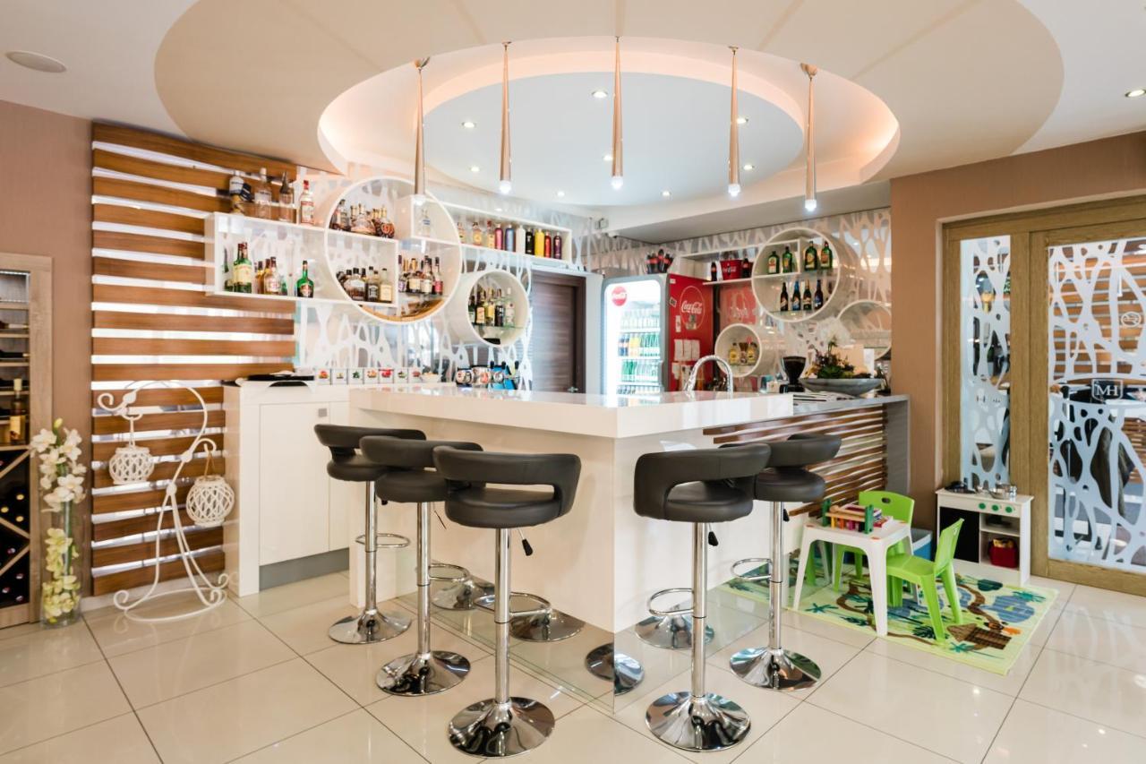 Hotel Menhard Ngoại thất bức ảnh